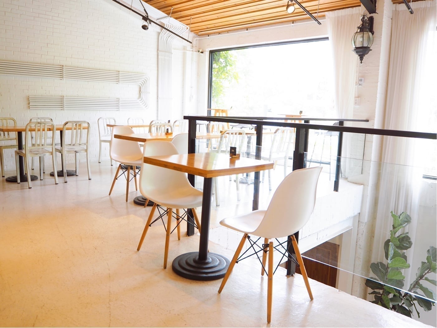 ファーストビューアニメーションで使用する画像