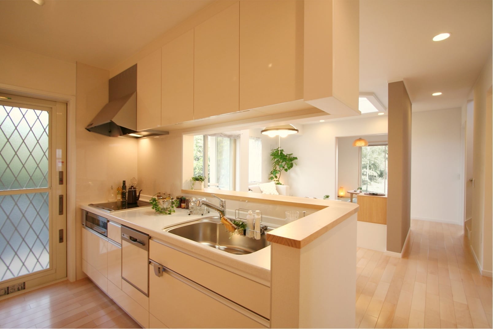 ファーストビューアニメーションで使用する画像